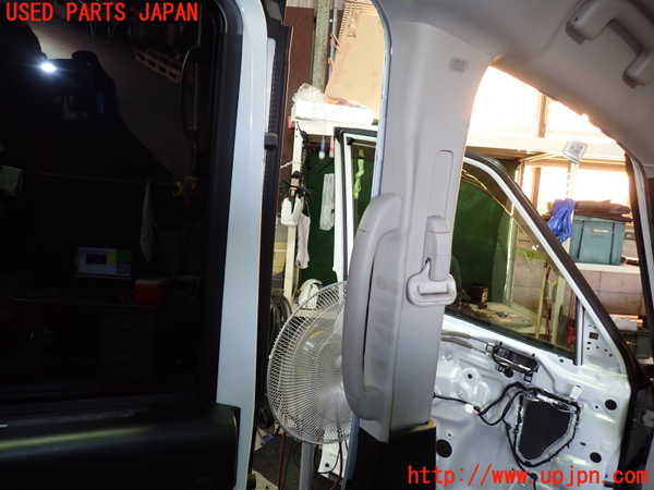 1UPJ-9231907670]セレナ e-POWER(HFC27)左センターピラートリム 中古_4