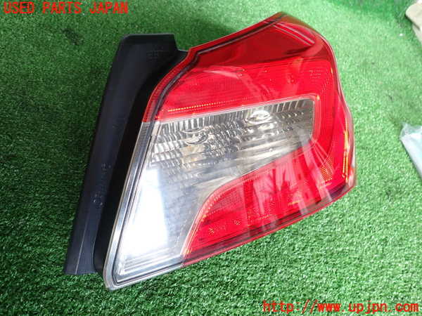 2UPJ-9231921530]WRX STI(VAB)右テールランプ 中古_2