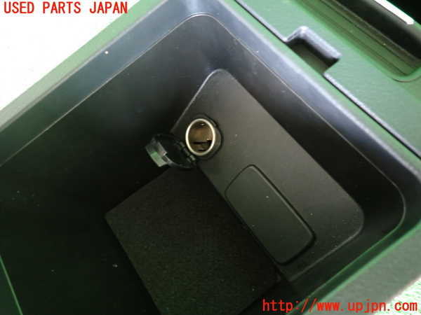 2UPJ-9231927540]WRX STI(VAB)センターコンソール 中古_4