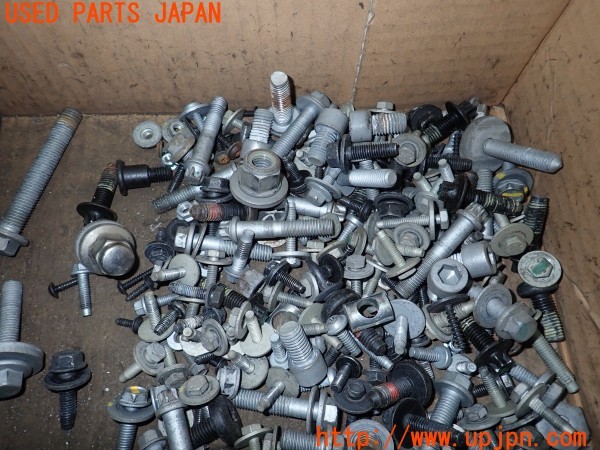 3UPJ=9231930720]ジャガー XE ファーストエディション(JA2GA X760)ネジ・ナット・ステー類 セット ジャンク_4