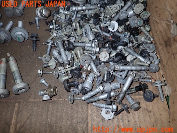 3UPJ=9231930720]ジャガー XE ファーストエディション(JA2GA X760)ネジ・ナット・ステー類 セット ジャンク_5