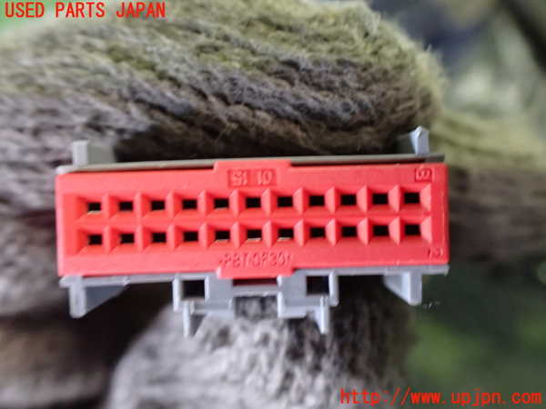 2UPJ-9231931210]ジャガー・XE(JA2GA)右ドアミラー 中古_4