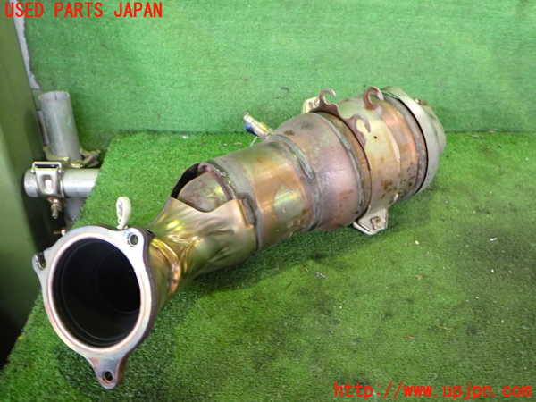 2UPJ-9231932661]ジャガー・XE(JA2GA)触媒1 中古_2