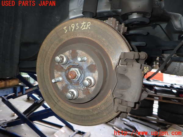 2UPJ-9231934305]ジャガー・XE(JA2GA)左リアナックルハブ 中古_2