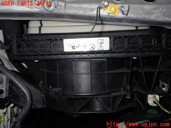 2UPJ-9231936081]ジャガー・XE(JA2GA)エバポレーター1 中古_3