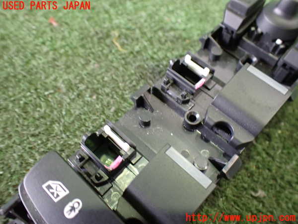 2UPJ-9231936240]ジャガー・XE(JA2GA)右前パワーウィンドウスイッチ (ジャンク品) 中古_2