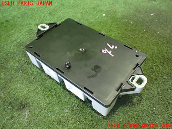 2UPJ-9231936146]ジャガー・XE(JA2GA)コンピューター1 中古_2