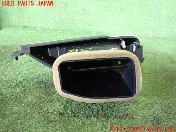 2UPJ-9231937527]ジャガー・XE(JA2GA)エアコン吹き出し口2 (右) 中古_2