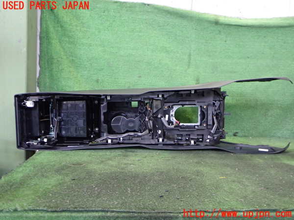 2UPJ-9231937540]ジャガー・XE(JA2GA)センターコンソール 中古_5