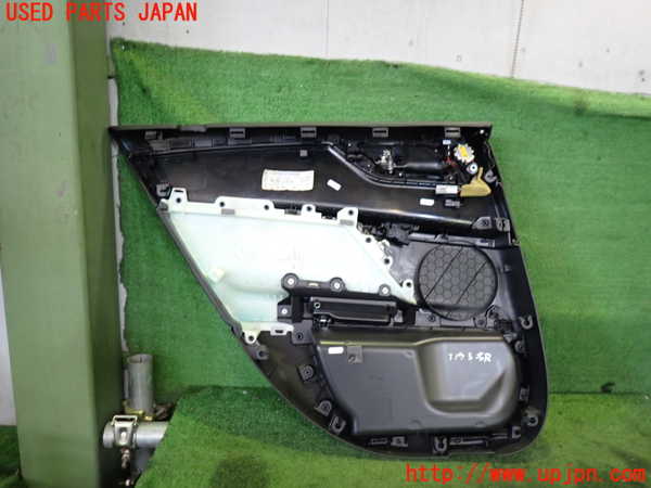 2UPJ-9231931294]ジャガー・XE(JA2GA)右後ドア内張り 中古_4