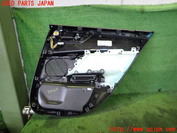 2UPJ-9231931324]ジャガー・XE(JA2GA)左後ドア内張り 中古_4