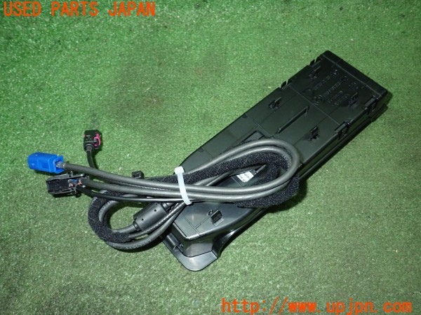 3UPJ=9231940579]BMW Z4(LL20 E89)純正 スナップインアダプター 中古_4