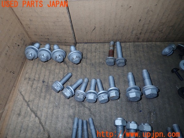 3UPJ=9231940720]BMW Z4(LL20 E89)ネジ・ナット・ステー類 セット ジャンク_2