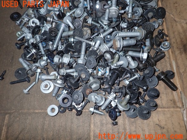 3UPJ=9231940720]BMW Z4(LL20 E89)ネジ・ナット・ステー類 セット ジャンク_5