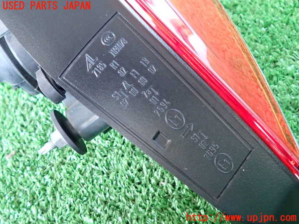 2UPJ-9231941530]BMW Z4(LL20)(E89)右テールランプ 中古_4
