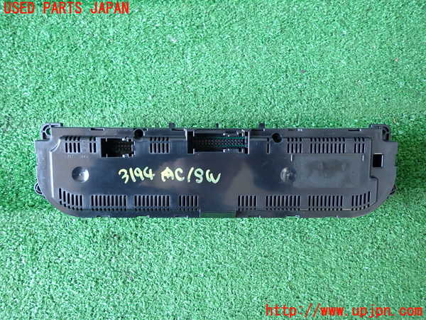2UPJ-9231946066]BMW Z4(LL20)(E89)エアコンスイッチ1 中古_2