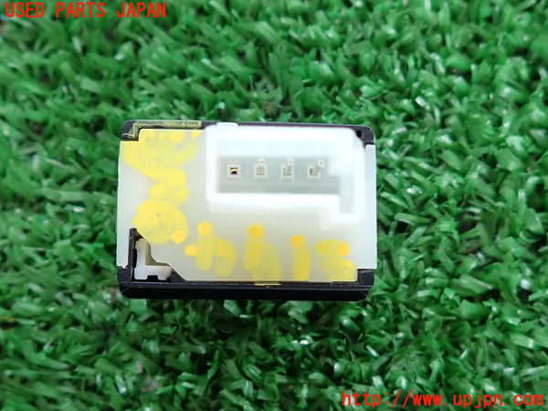 2UPJ-9231946310]BMW Z4(LL20)(E89)スイッチ5 (トランクオープナー) 中古_4