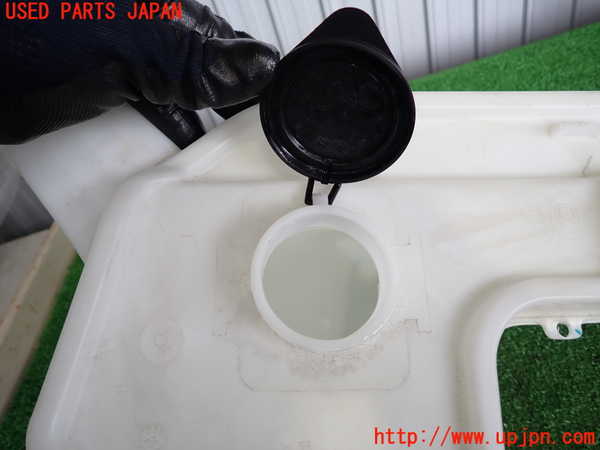 2UPJ-9231946791]BMW Z4(LL20)(E89)ウォッシャータンク1 中古_4
