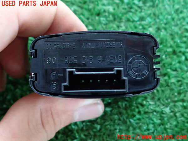 2UPJ-9231946290]BMW Z4(LL20)(E89)ハザードスイッチ 中古_4
