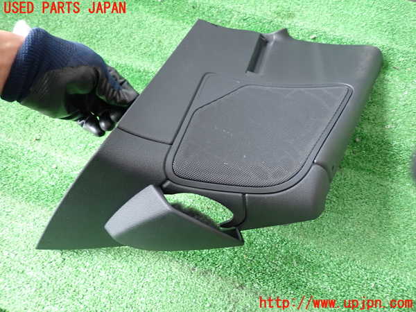2UPJ-9231947675]BMW Z4(LL20)(E89)右リアピラートリム 中古_2