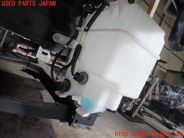 1UPJ-9231956791]レクサス・HS250h(ANF10)ウォッシャータンク1 中古_3