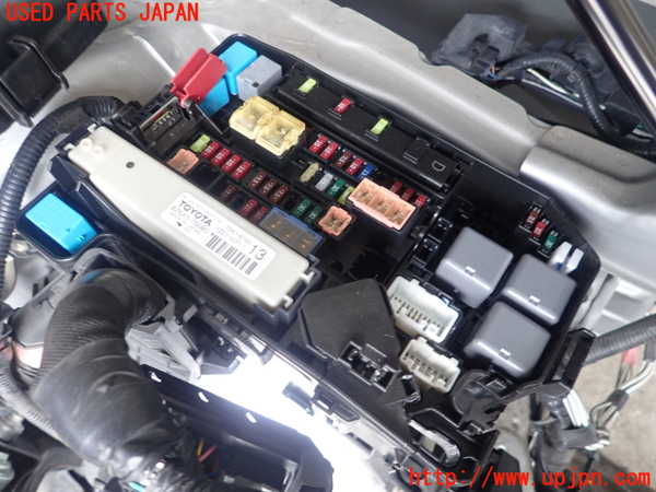 1UPJ-9231956741]レクサス・HS250h(ANF10)ヒューズボックス1 中古_2