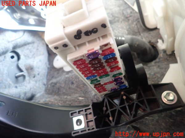 1UPJ-9231956742]レクサス・HS250h(ANF10)ヒューズボックス2 中古_2