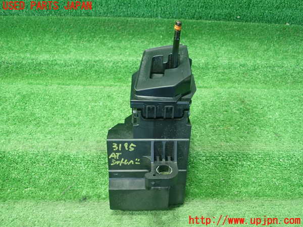 1UPJ-9231957555]レクサス・HS250h(ANF10)ATシフトレバー 中古_2
