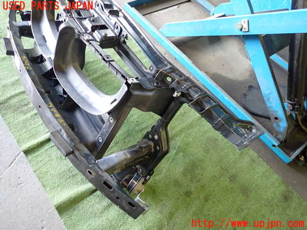 1UPJ-9231961041]BMW 120i カブリオレ E88(UL20)コアサポート 中古_3