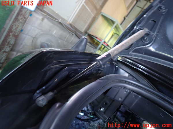 1UPJ-9231961506]BMW 120i カブリオレ E88(UL20)トランクダンパー 中古_2