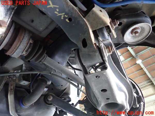 1UPJ-9231965295]BMW 120i カブリオレ E88(UL20)リアメンバー 中古_2