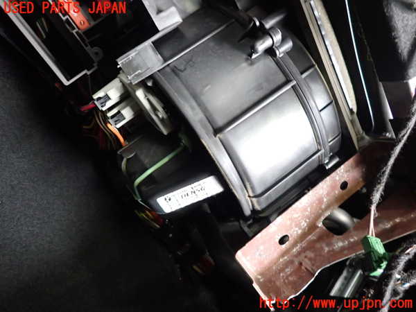 1UPJ-9231966081]BMW 120i カブリオレ E88(UL20)エバポレーター1 中古_3