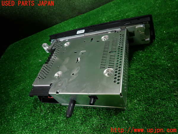 1UPJ-9231966480]BMW 120i カブリオレ E88(UL20)CDプレーヤー 中古_3