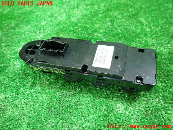 1UPJ-9231966240]BMW 120i カブリオレ E88(UL20)右パワーウィンドウスイッチ 中古_2