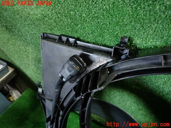 1UPJ-9231966836]BMW 120i カブリオレ E88(UL20)電動ファン1 中古_3