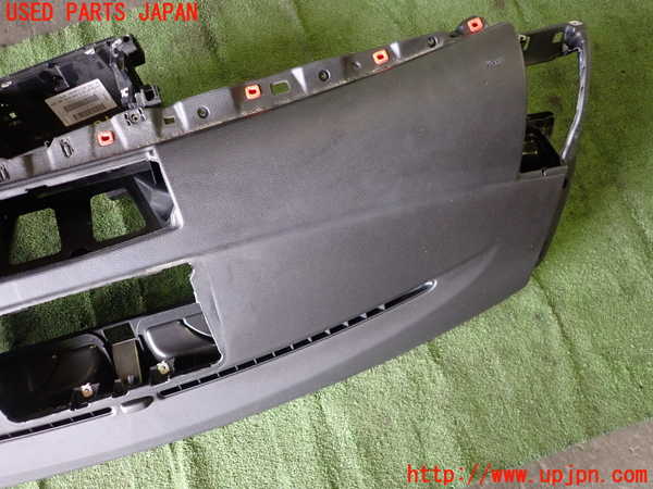 1UPJ-9231967505]BMW 120i カブリオレ E88(UL20)ダッシュボード 中古_2