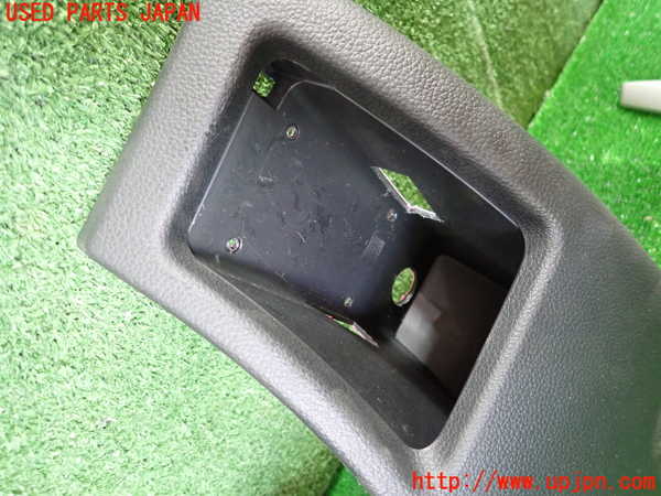 1UPJ-9231967841]BMW 120i カブリオレ E88(UL20)小物入れ1 中古_2