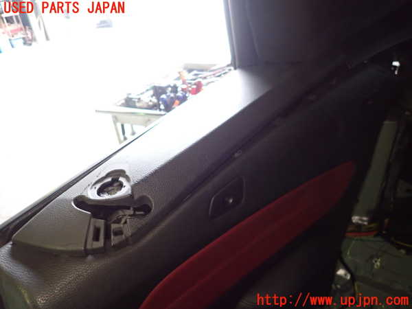 1UPJ-9231967675]BMW 120i カブリオレ E88(UL20)右リアピラートリム 中古_2