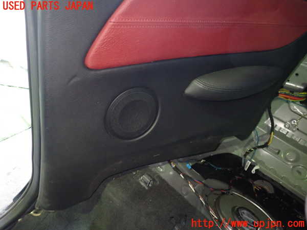 1UPJ-9231967675]BMW 120i カブリオレ E88(UL20)右リアピラートリム 中古_3