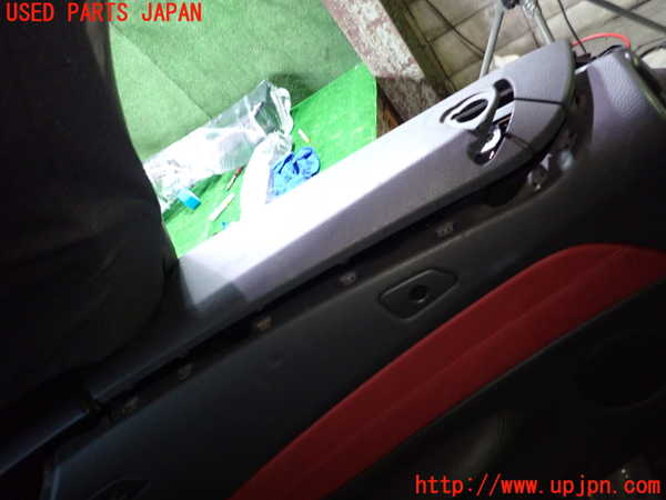 1UPJ-9231967680]BMW 120i カブリオレ E88(UL20)左リアピラートリム 中古_2