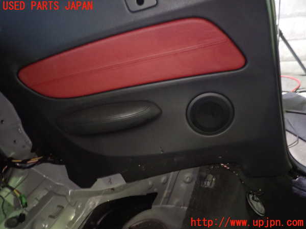 1UPJ-9231967680]BMW 120i カブリオレ E88(UL20)左リアピラートリム 中古_3