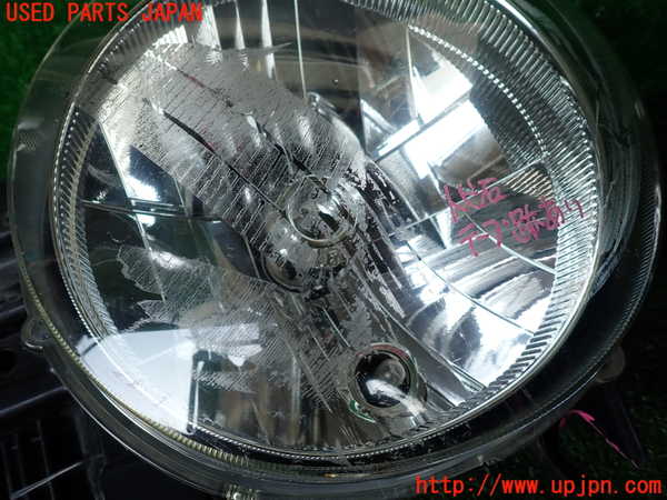1UPJ-9231971130]FJクルーザー(GSJ15W)右ヘッドライト ハロゲン 中古_2