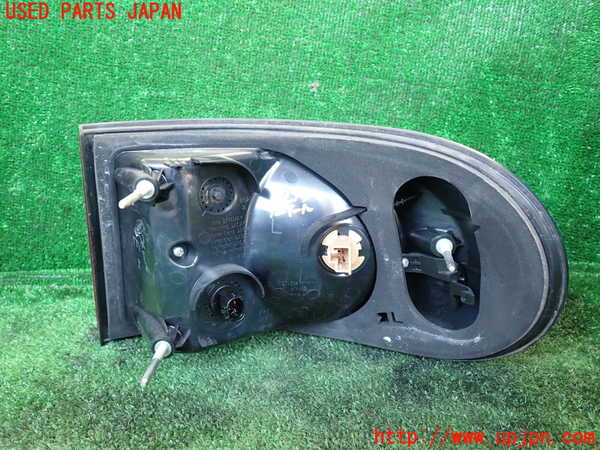 1UPJ-9231971536]FJクルーザー(GSJ15W)左テールランプ 中古_4