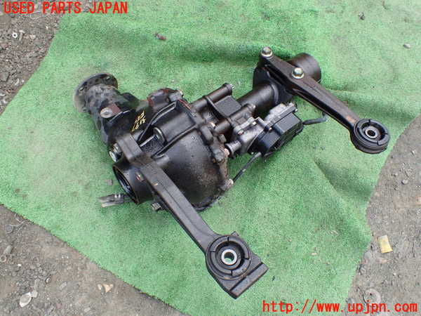 1UPJ-9231974350]FJクルーザー(GSJ15W)フロントデフ 中古_2