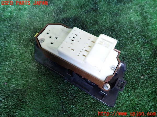 1UPJ-9231976240]FJクルーザー(GSJ15W)右前パワーウィンドウスイッチ 中古_2