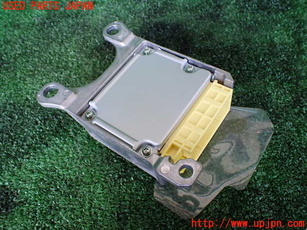 1UPJ-9231976145]FJクルーザー(GSJ15W)エアバッグコンピューター ジャンク　展開済_3