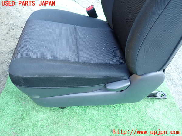 1UPJ-9231977065]FJクルーザー(GSJ15W)助手席シート 中古_4