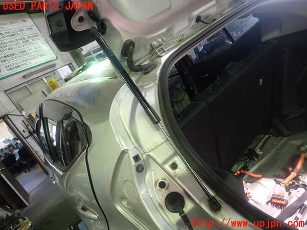 1UPJ-9231981584]アクア(AQUA)(MXPK16)リアゲートダンパー 中古_2