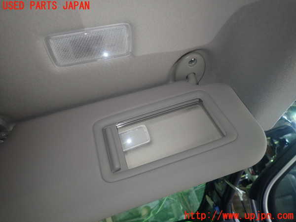 1UPJ-9231987625]アクア(AQUA)(MXPK16)室内サンバイザー右側 中古_3