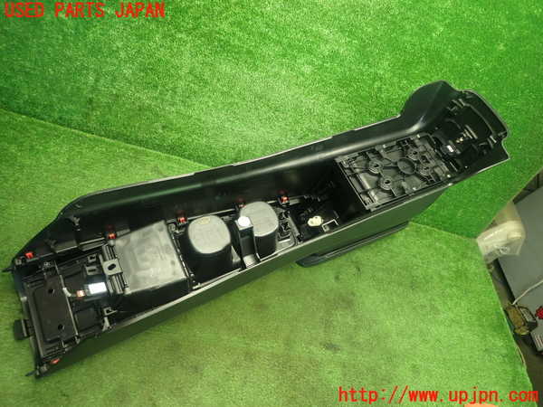 1UPJ-9231987540]アクア(AQUA)(MXPK16)センターコンソール 中古_5